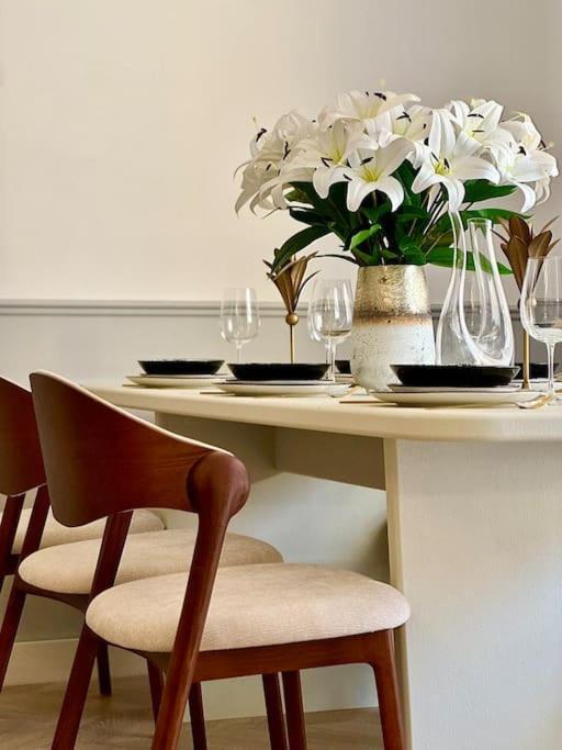 4Bd Central Soho Luxe Retreat Terrace 2Bh & Ac Малага Екстериор снимка