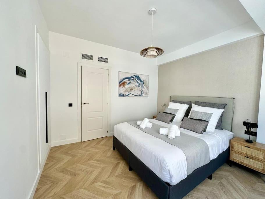 4Bd Central Soho Luxe Retreat Terrace 2Bh & Ac Малага Екстериор снимка